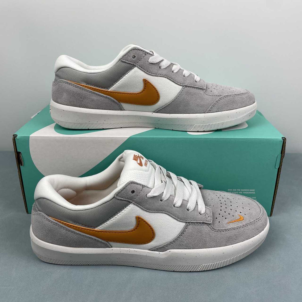 Nike SB Force Sneakers – Grey, White & Gold