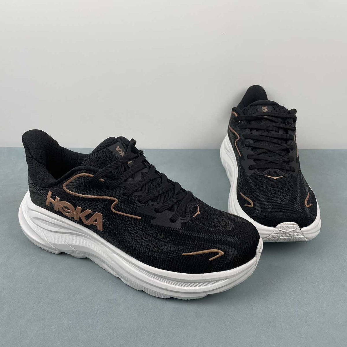 HOKA Clifton 10 Sneakers – Black & Bronze