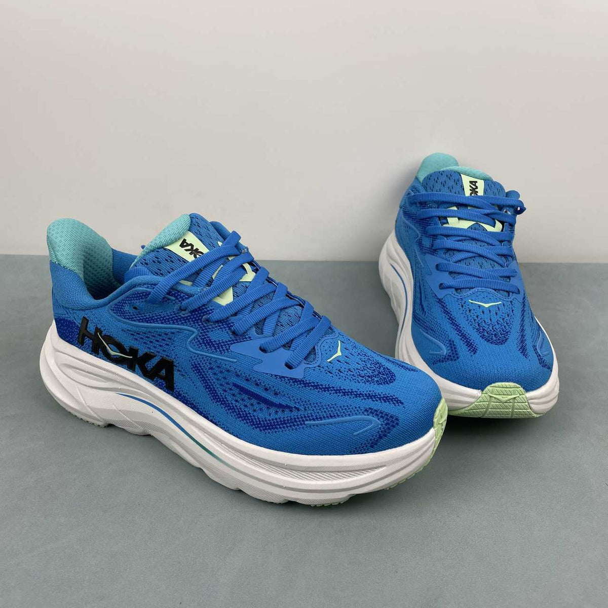 HOKA Clifton 10 Sneakers – Blue & Mint